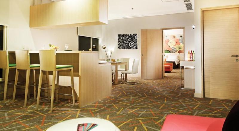 Hotel Ibis Styles Malang Esterno foto