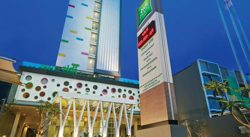 Hotel Ibis Styles Malang Esterno foto
